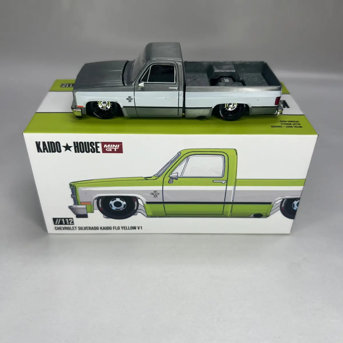 Chase Kaido House X Mini Gt 1:64 #112 Chevrolet Silverado Kaido Flo Yellow V1 1