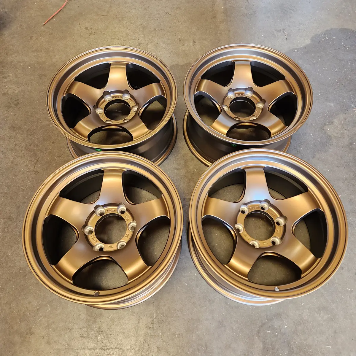 17" GMR-05 Forged Alloy Wheel – 6x139.7 Bolt Pattern