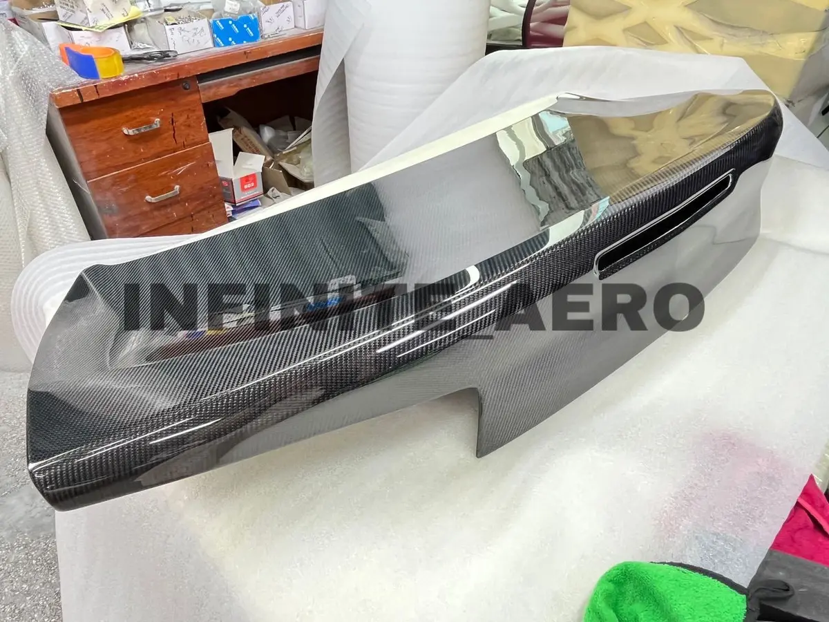 Camaro 16-24 Carbon Fiber Trunk 1