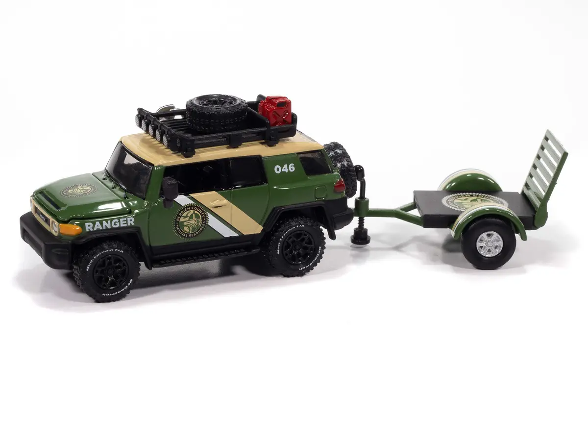 2014 Toyota Fj Cruiser & Trailer Johnny Lightning Tow & Go 1:64 Scale 2
