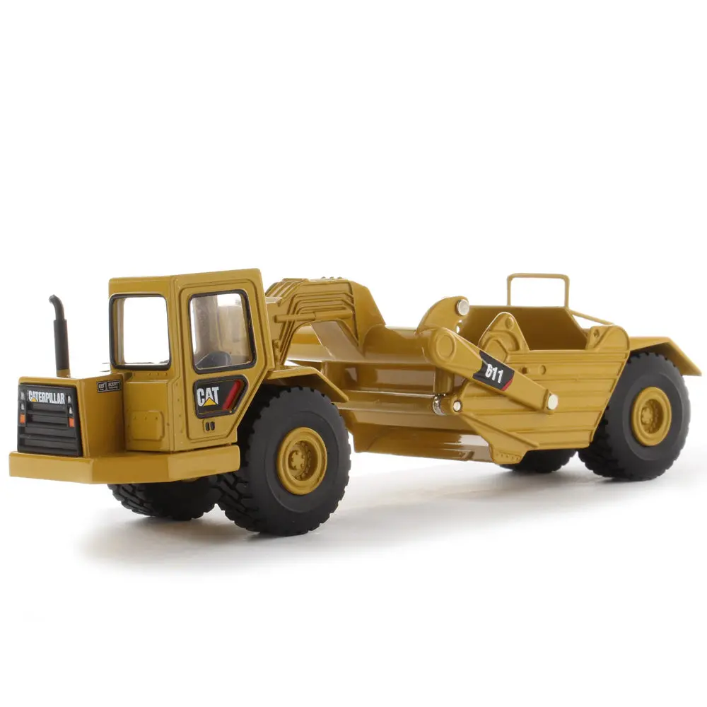 Caterpillar Wheel Tractor 611 Scraper 1:64 Scale Diecast 85695 1