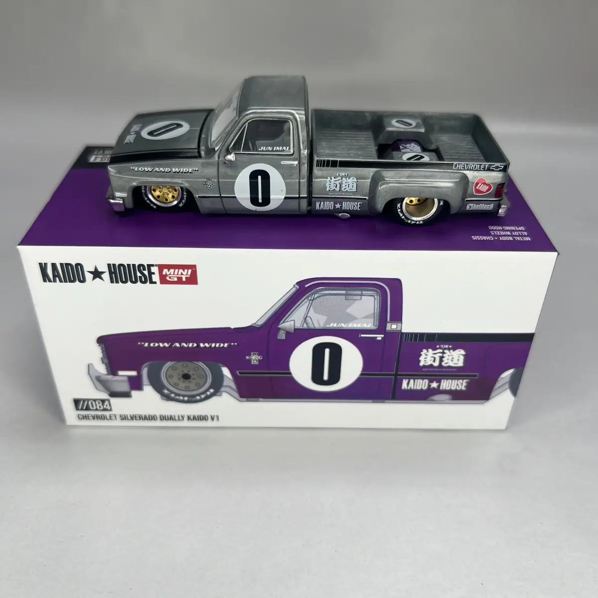 Chase Kaido House X Mini Gt 1:64 #084 Chevrolet Silverado Dually Kaido V1 1