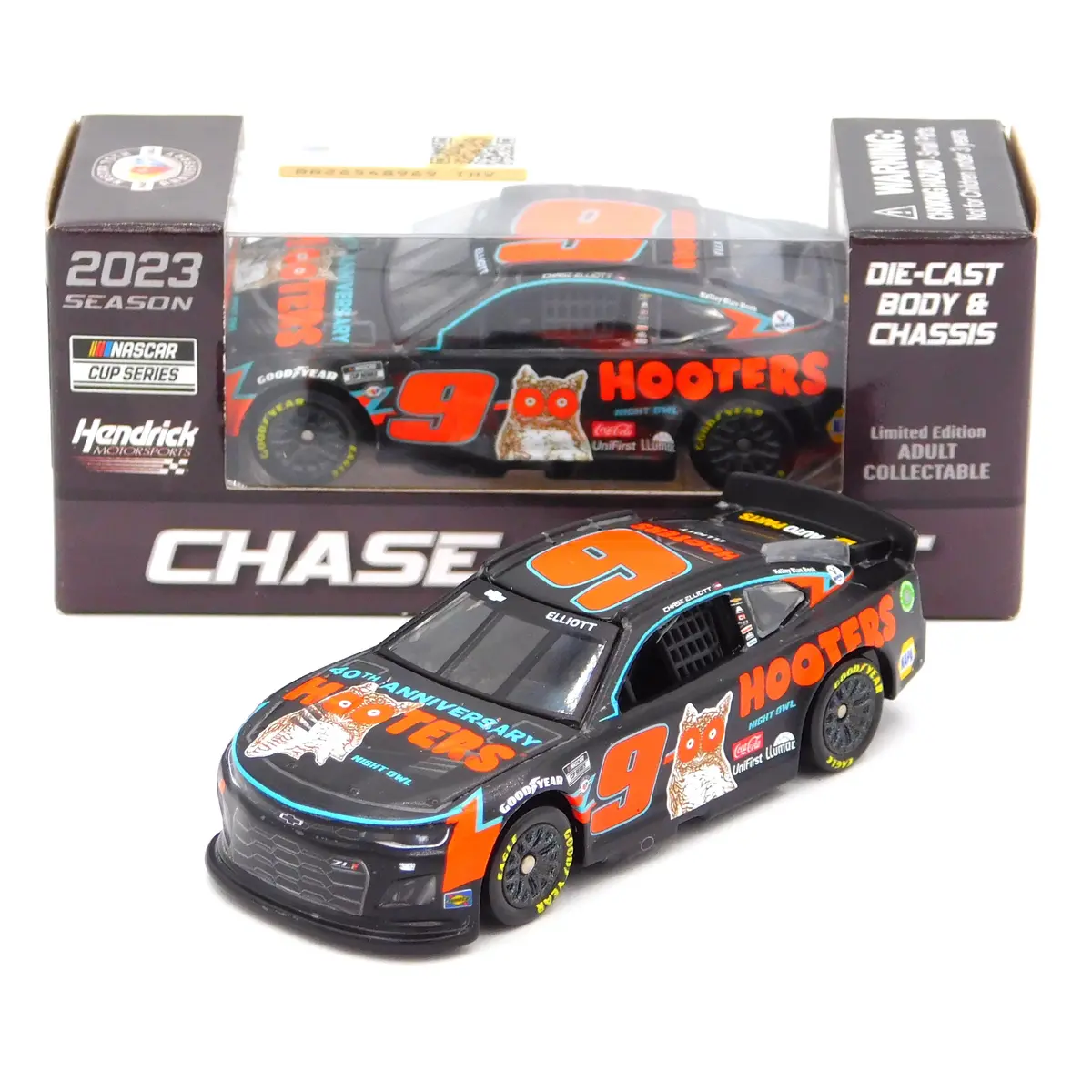 Chase Elliott 2023 Hooters 1:64 Nascar Diecast 1