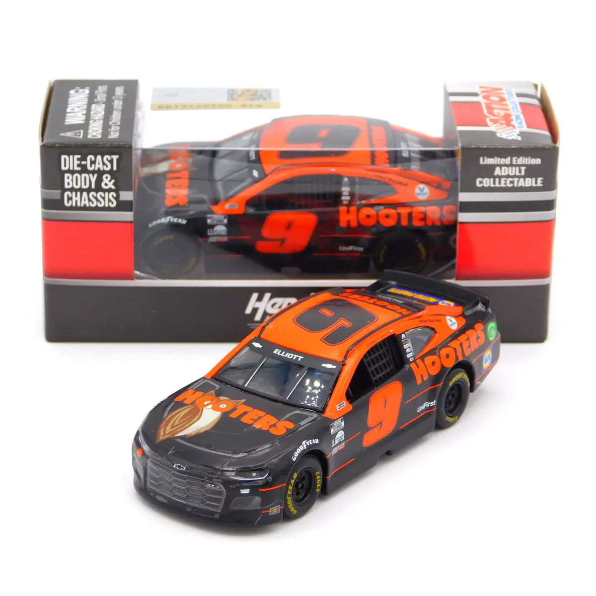 Chase Elliott 2021 Hooters 1:64 Nascar Diecast 1
