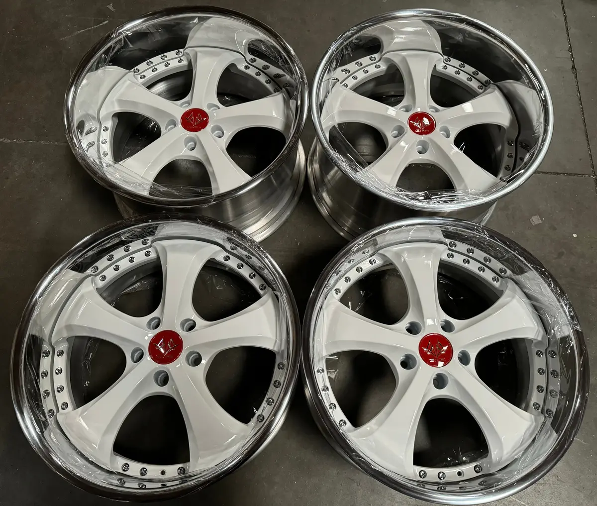 19-inch GMR Saint Reverse-Style Alloy Wheels in Matte White – 5x114.3 Bolt Pattern