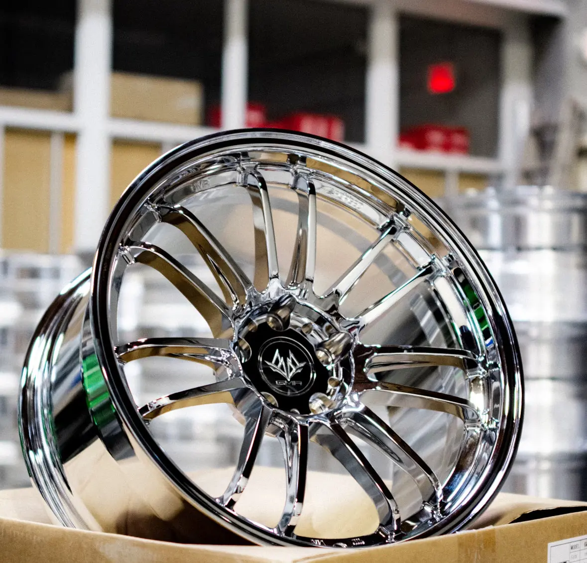 GMR E3 Forged Monoblock 18" × 9.5J Chrome Wheel with +22mm Offset and 5×114.3 Bolt Pattern