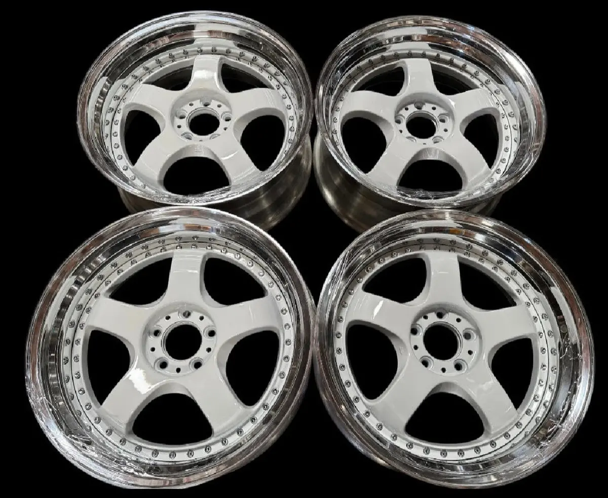 19-Inch GMR Bishop Alloy Wheel – 5x120 Bolt Pattern, Top-Mount Design, Matte White Finish