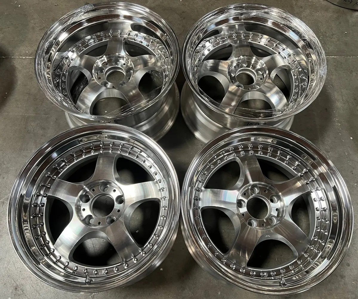 18-Inch GMR Bishop Alloy Wheel — 5x114.3 Bolt Pattern with Diamond-Cut Finish