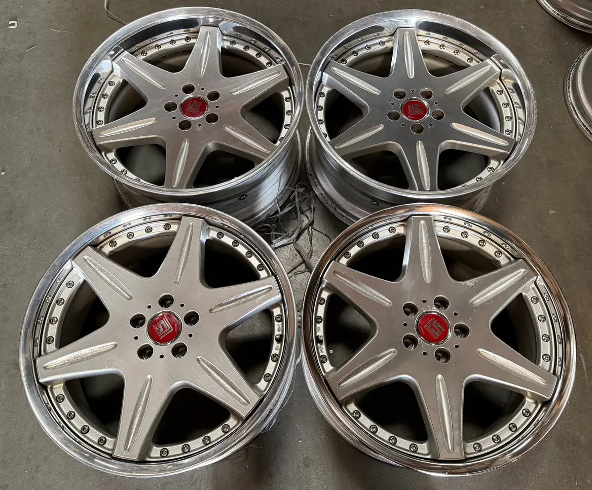 20-Inch LS406 Alloy Wheel with 5x114.3 Bolt Pattern