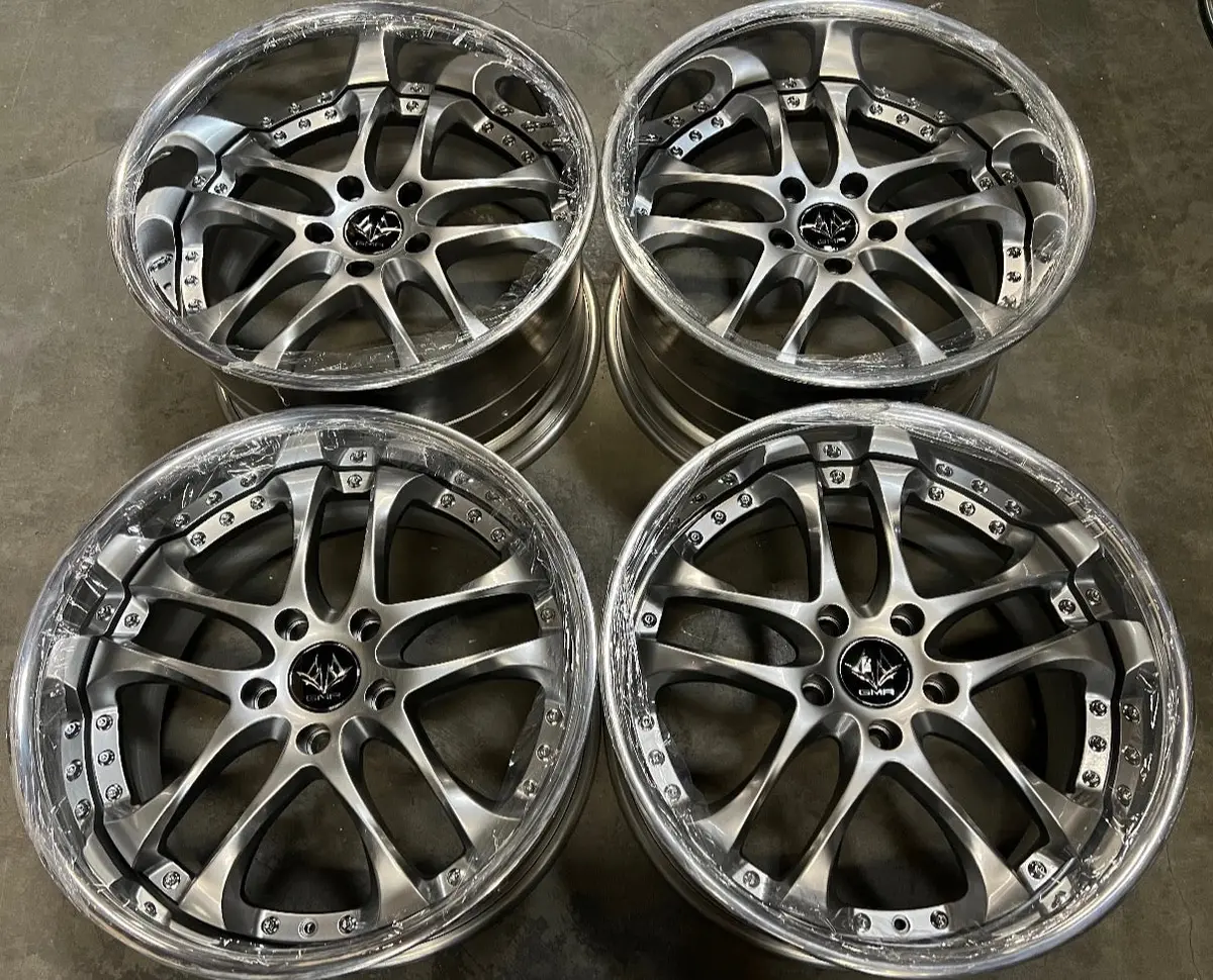 18-Inch GMR Ceaser Alloy Wheel — 5x100 Bolt Pattern, High-Gloss Silver Finish
