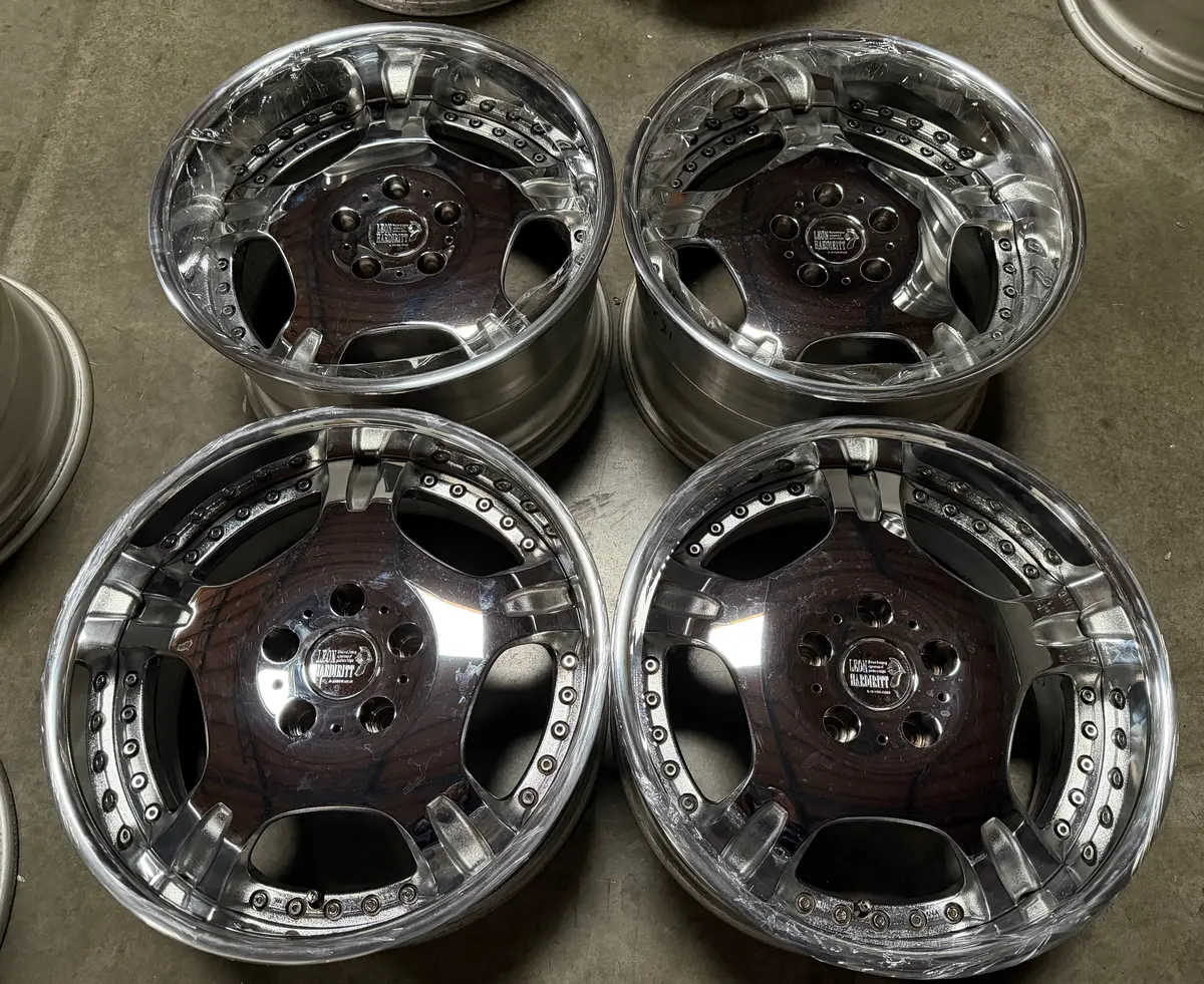 18-Inch Leon Hardiritt Beil Alloy Wheels with 5x120 Bolt Pattern
