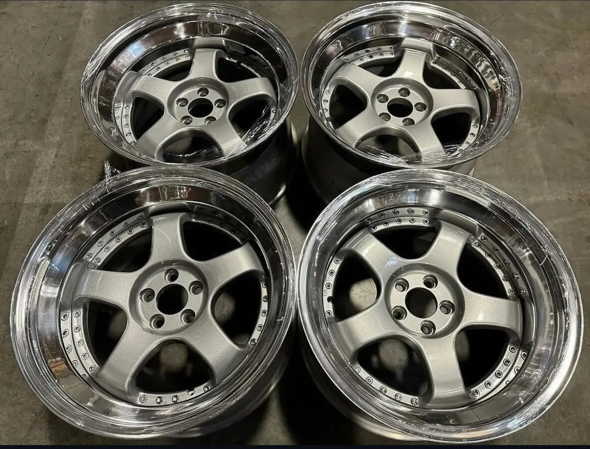 18-Inch SSR SP1 Double-Step Alloy Wheel – 5x100 Bolt Pattern