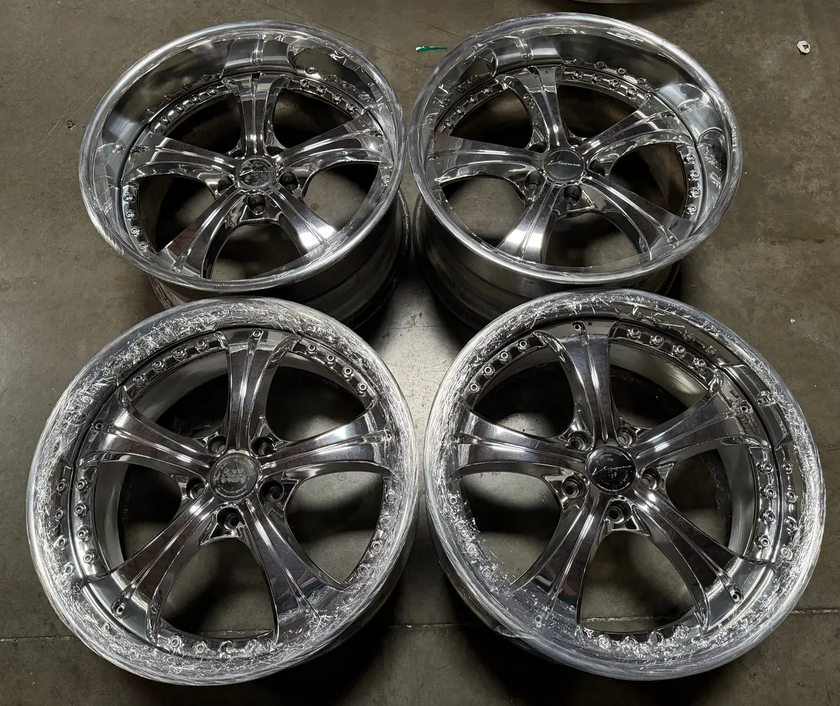 19-Inch SSR Vienna Courage Alloy Wheels – 5x114.3 Bolt Pattern, Mirror-Polished Finish