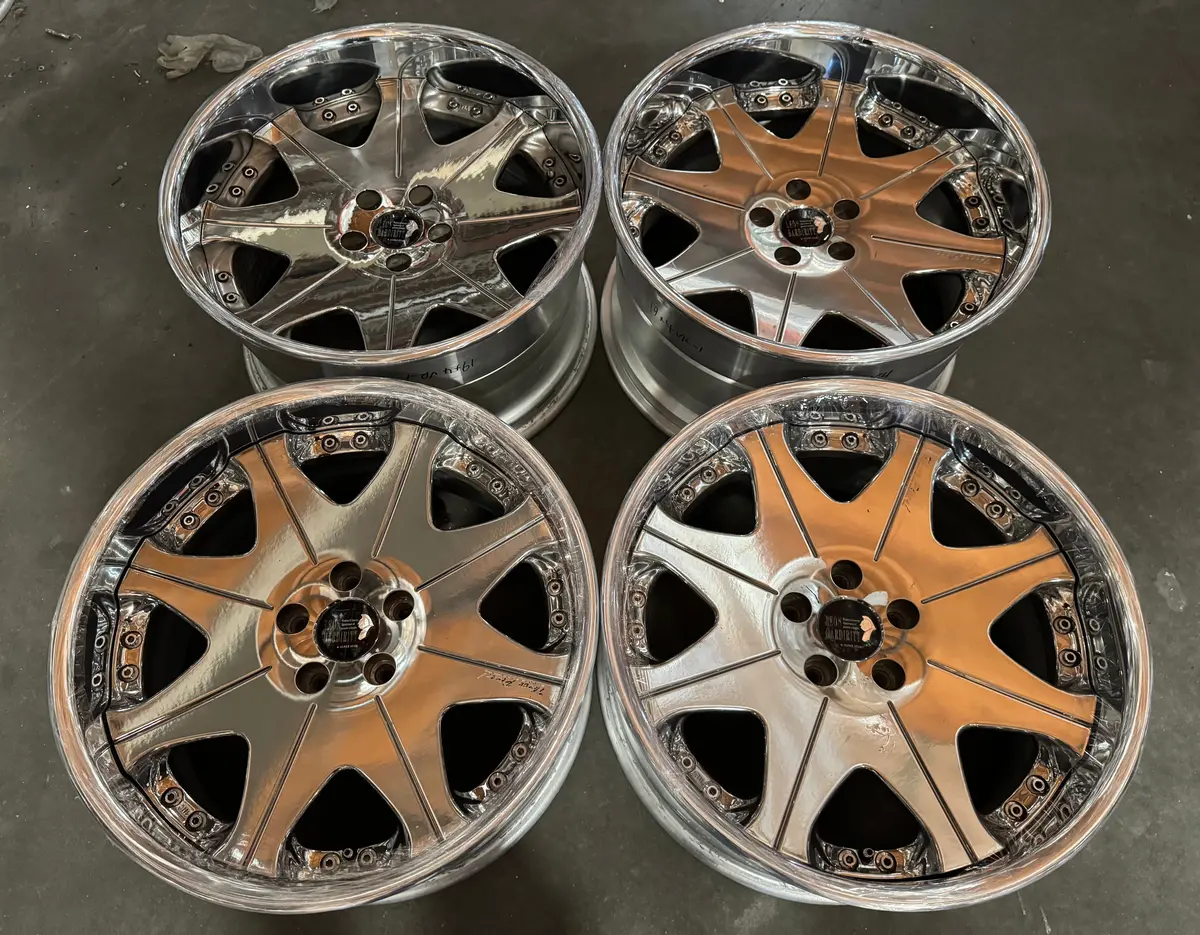 19-Inch Leon Hardiritt Waffe Alloy Wheel – 5x114.3 Bolt Pattern, Chrome Finish