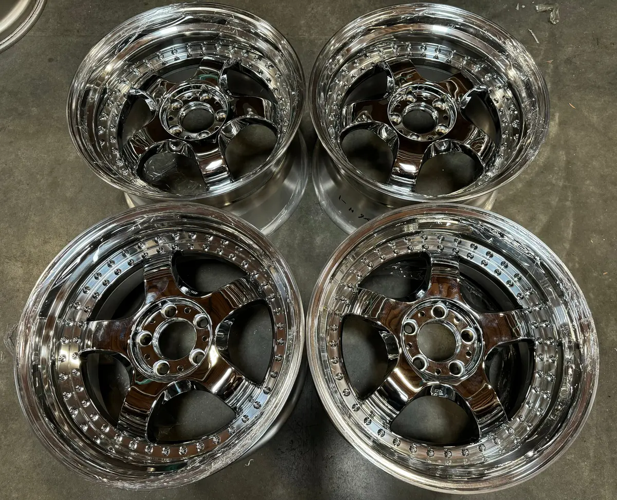 18" GMR Bishop Chrome Step Wheel with 5x114.3 Bolt Pattern
