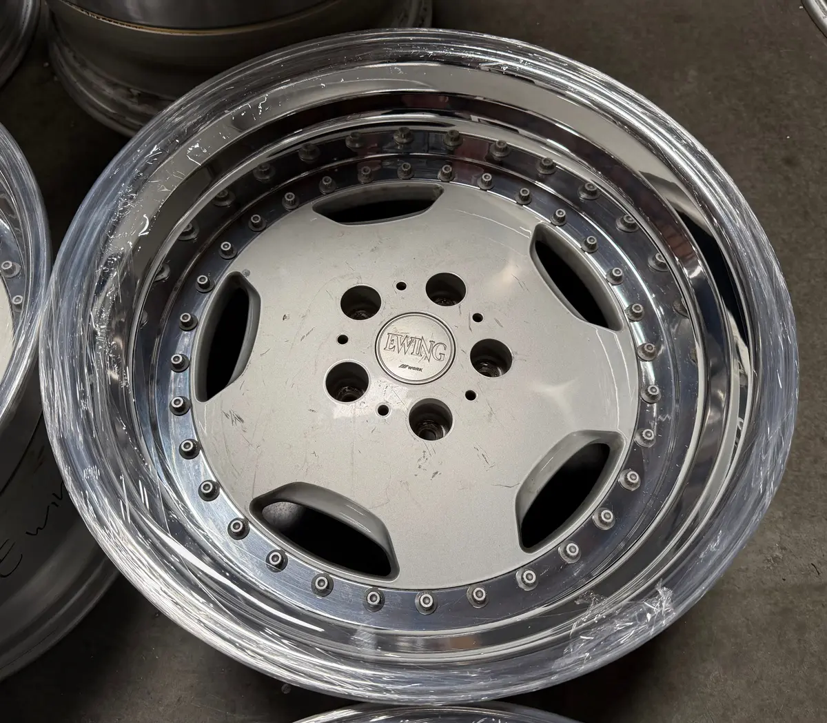 17” Work Ewing 5X114.3 2