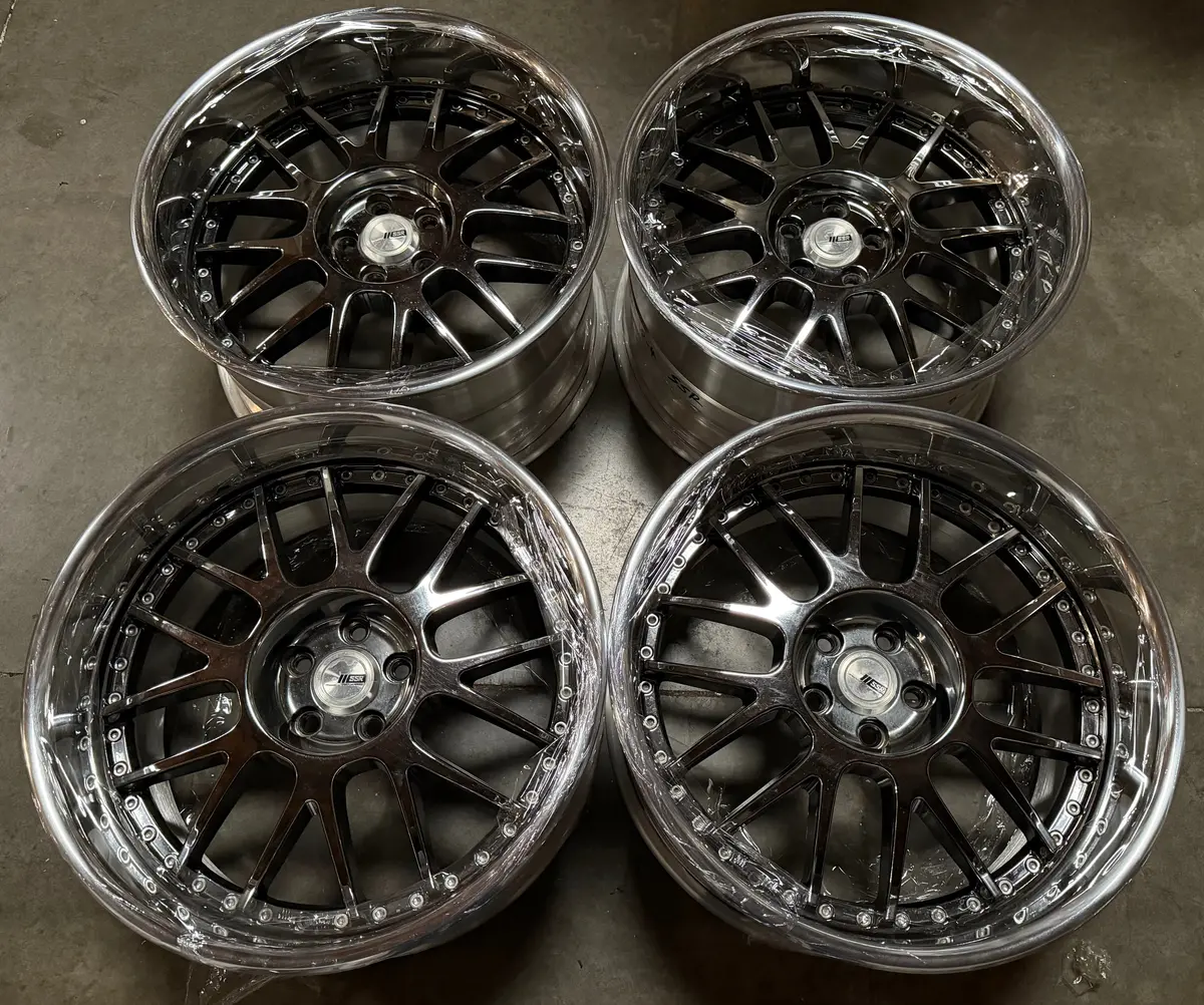 18-Inch SSR MS1 Alloy Wheel with 5x100 Bolt Pattern and Reverse Offset