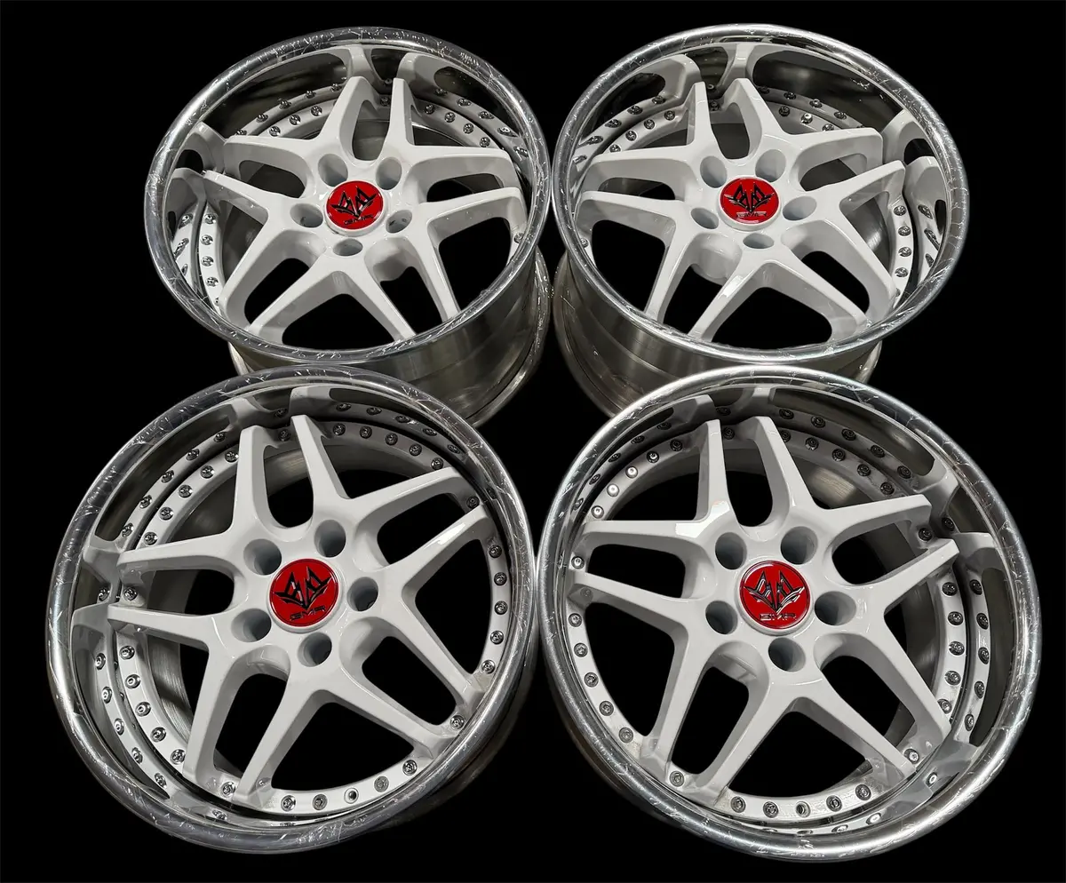 17-Inch GMR Evoke Non-Staggered Alloy Wheel – 5x114.3 Bolt Pattern