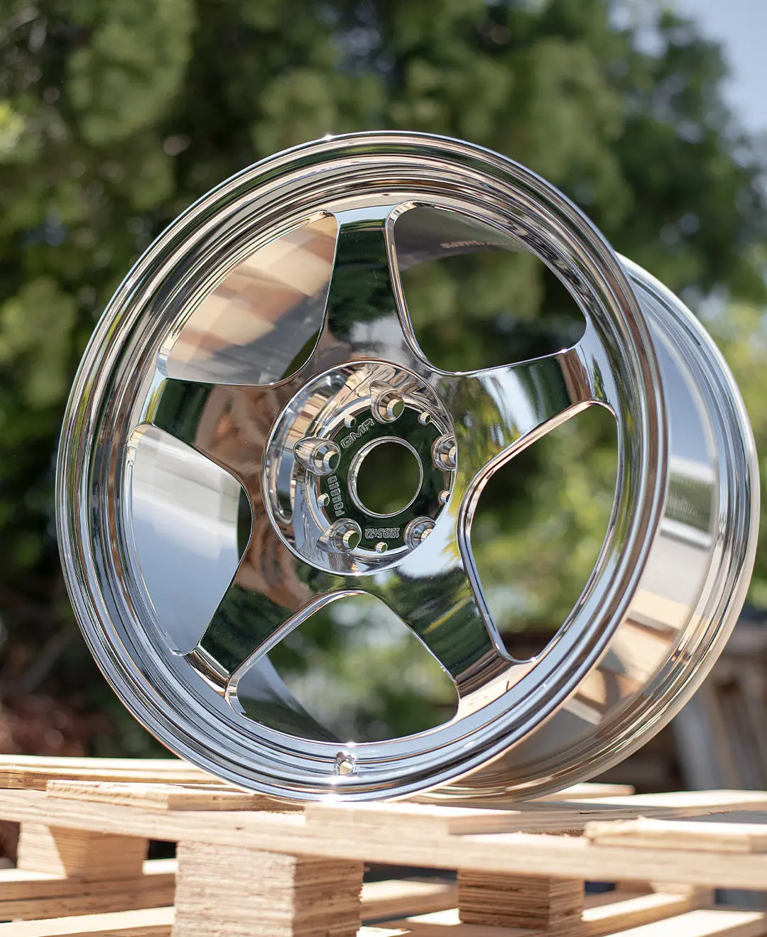 18" GMR R5 Chrome Alloy Wheels – 18x9.5, Available in +22 or +12 Offset