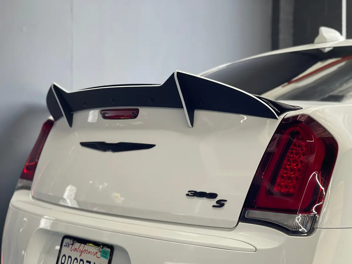 New 2011 - 2023 Chrysler 300 Srt: V2 Sharp Design Wickerbill 1