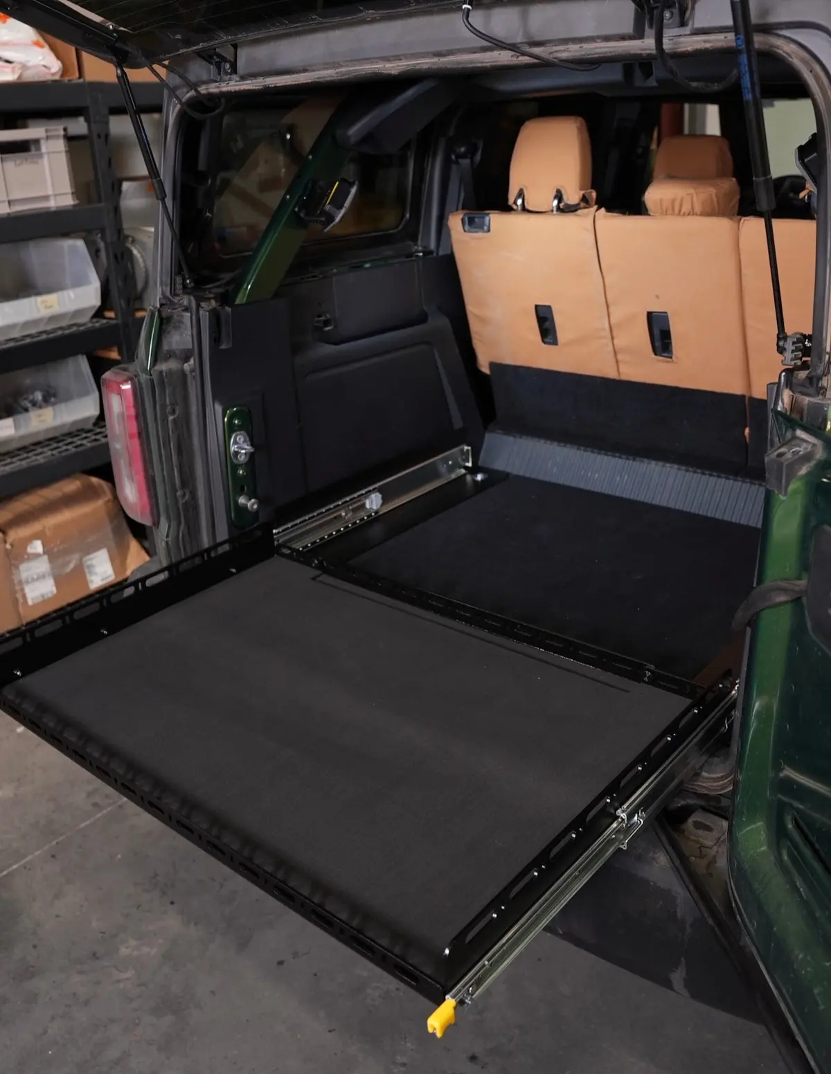 Slide Floor 2.0 - Bronco 1