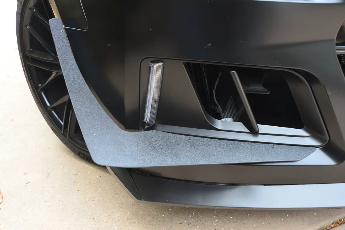 Camaro 16-18 Ikon Motorsports Zl1 Style Dive Planes 1