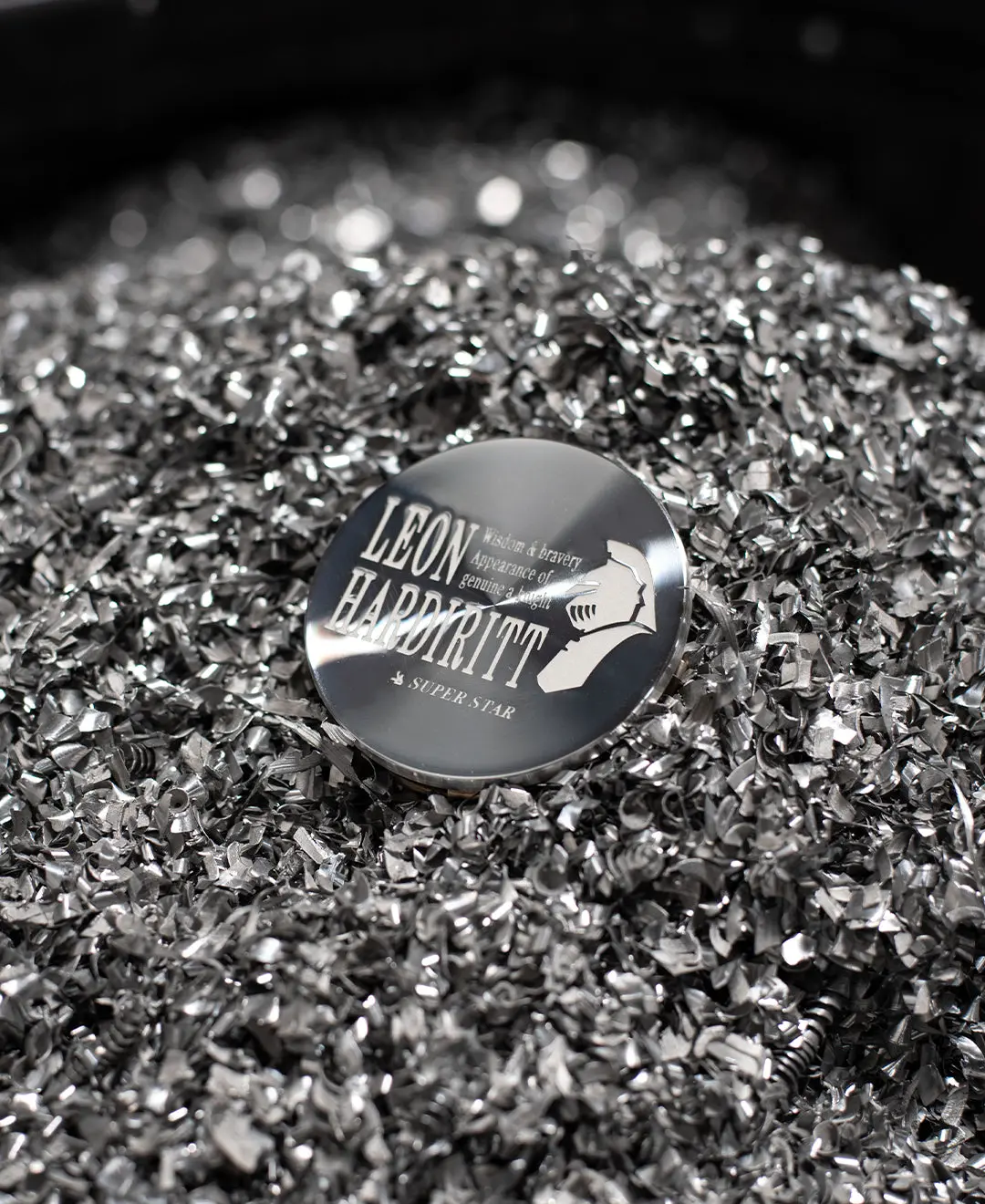 Leon Hardiritt Center Caps with Silver Logo – Premium Metal Clip Design
