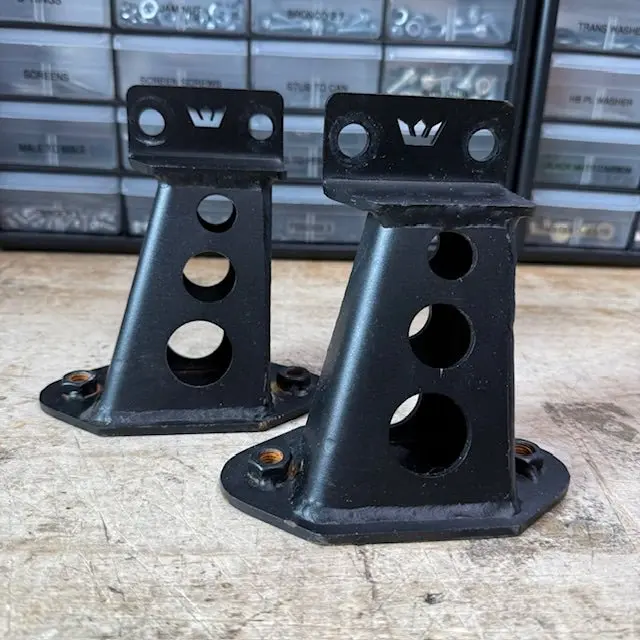 Blemished/Discounted Speedlogix Solid Motor Mounts 2005-2010 Challenger/Charger 1
