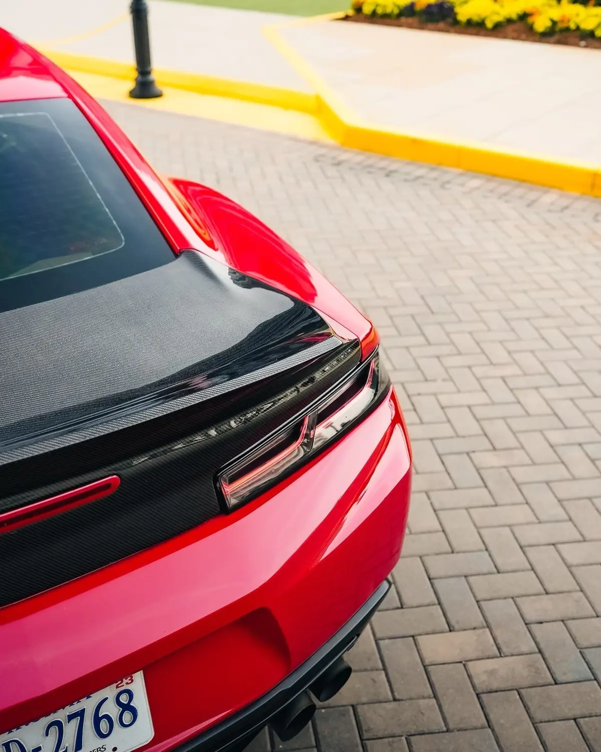 Camaro 16-23 Carbon Fiber Trunk (With Ducktail Spoiler) 1