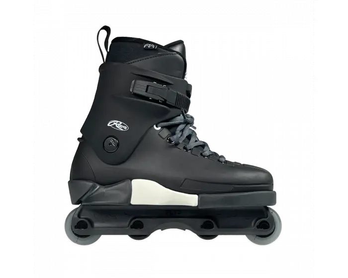 Razors Cult Black Complete Skate 1
