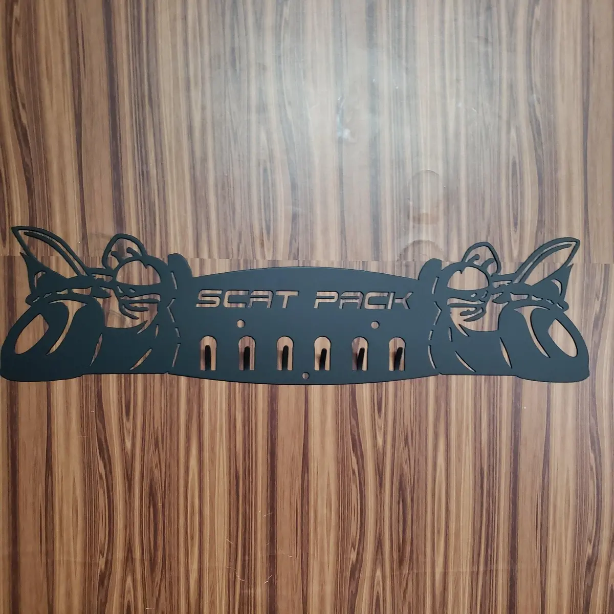 Dodge Srt Scat Pack Keychain Rack – Steel Wall Mounted Muscle Car Organizer 1
