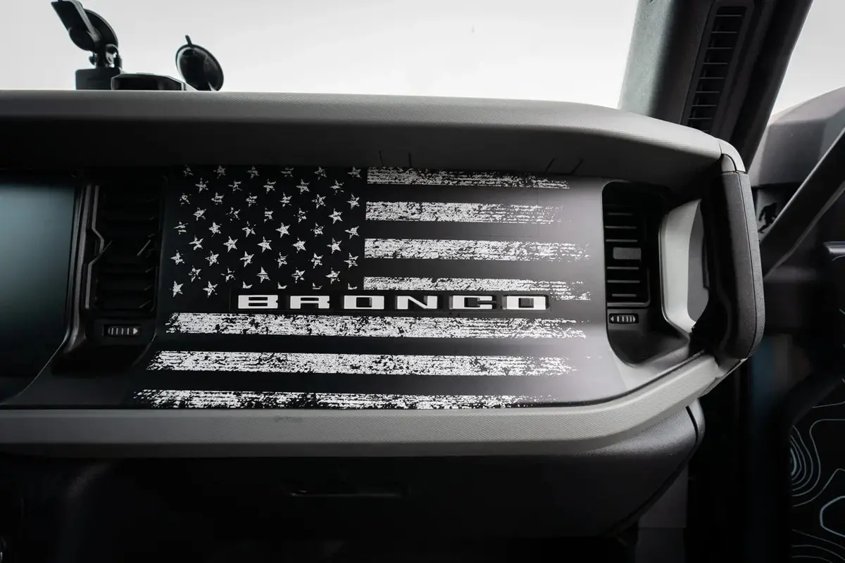 Freedom Series American Flag Dash Overlay - 2021+ Bronco 1