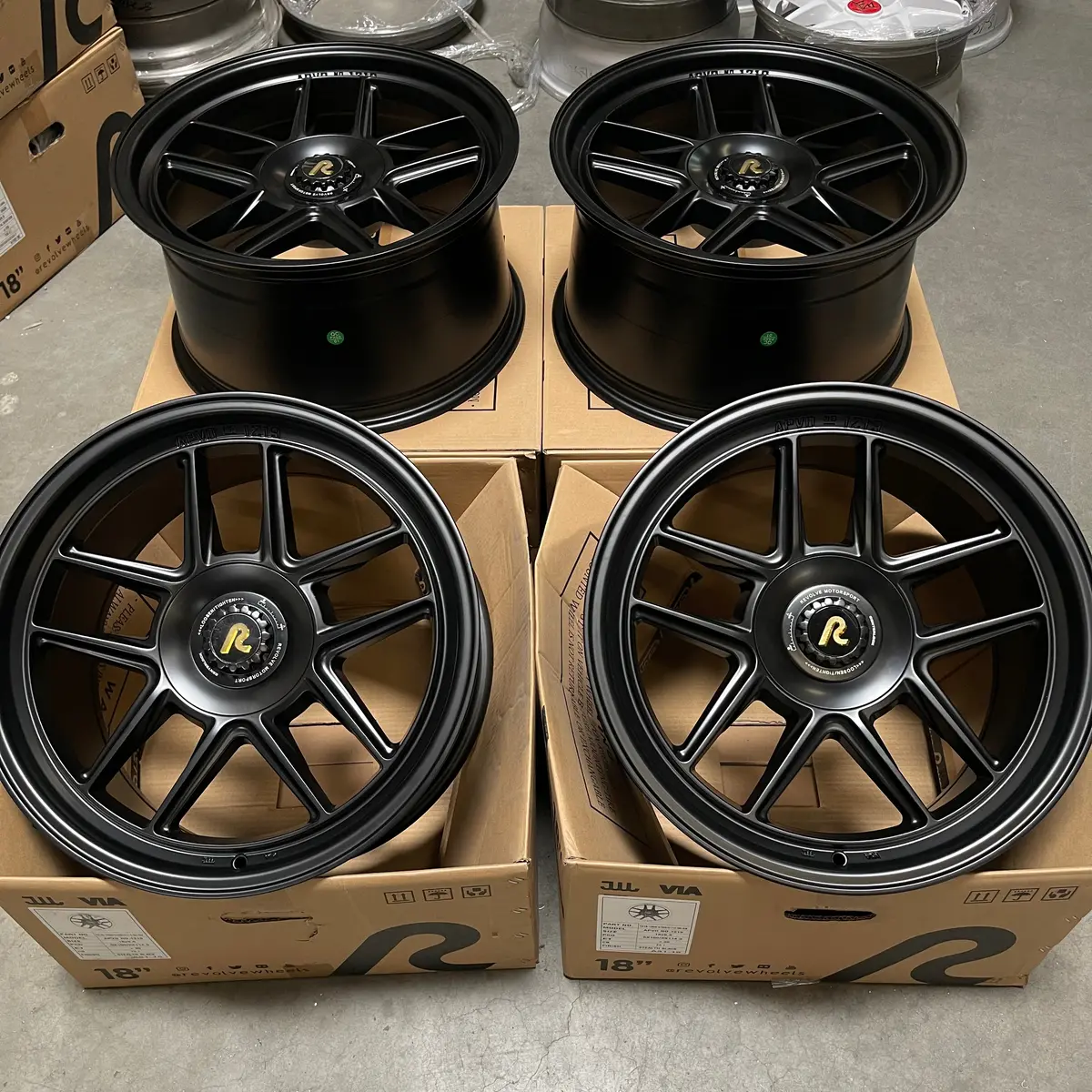 18" Revolve APVD Alloy Wheels – 9.5J Width, Compatible with 5x114.3 and 5x120 Bolt Patterns