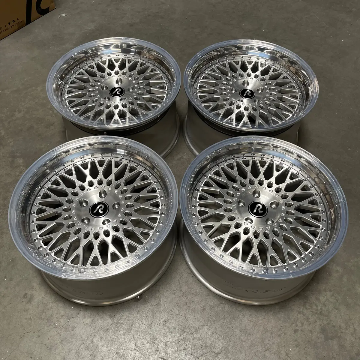19" Revolve RVLE.46 — Made-to-Order Display