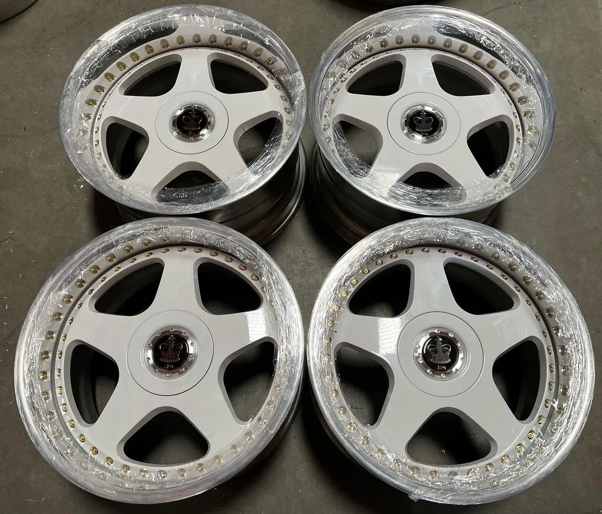 18" GMR King Gloss White Alloy Wheels – 5x114.3 Bolt Pattern, Discounted Set