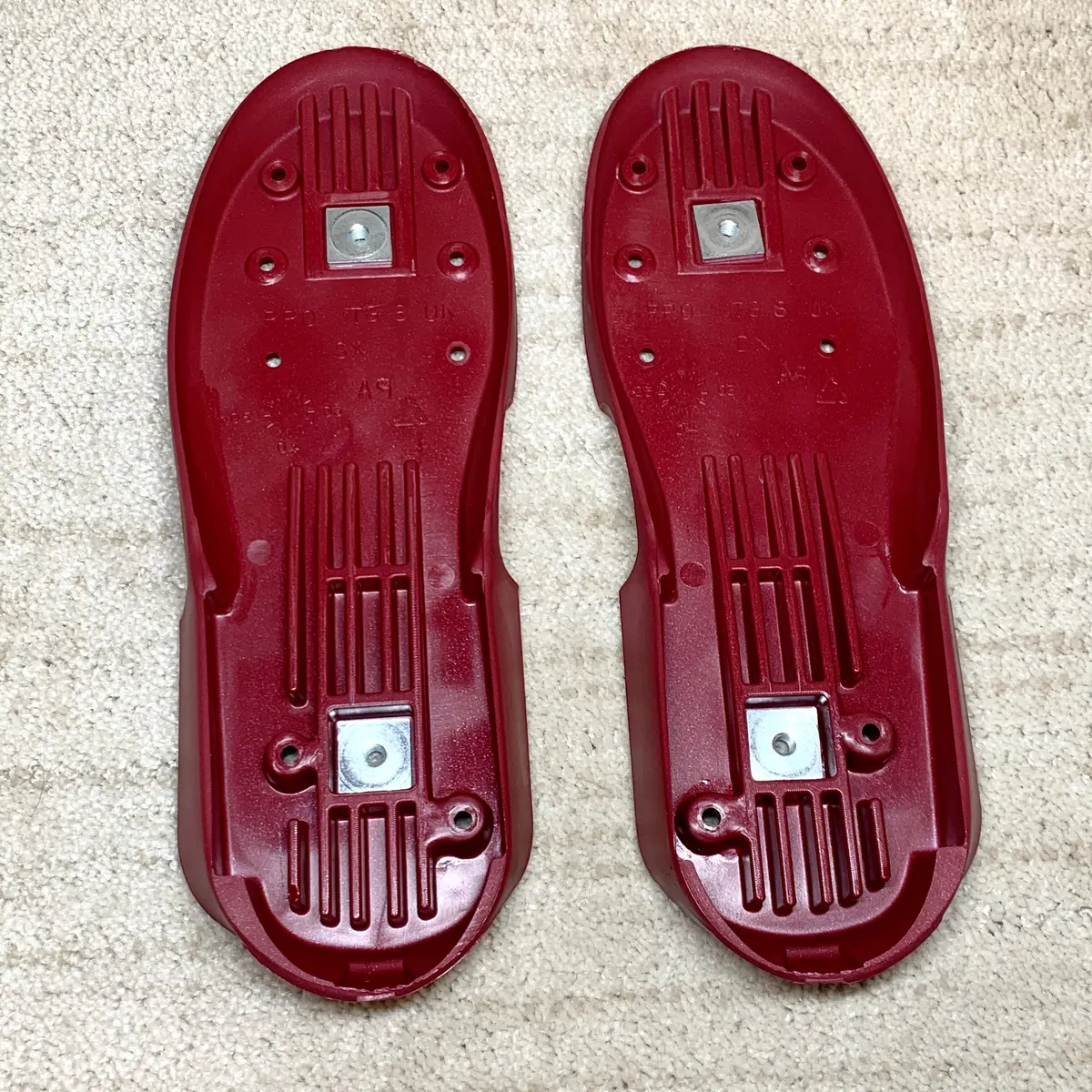 Roces M12 / V13 Replacement Soulplates (Wine Red) 1