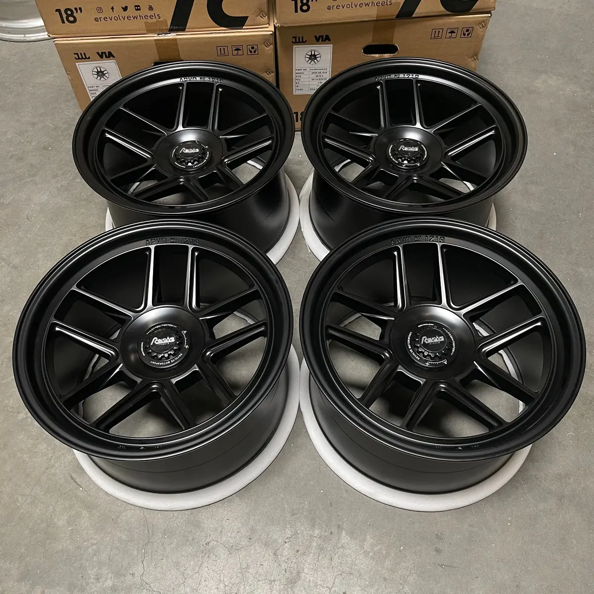 18" x 10.5J APVD Revolve Alloy Wheels – 5x114.3 Bolt Pattern
