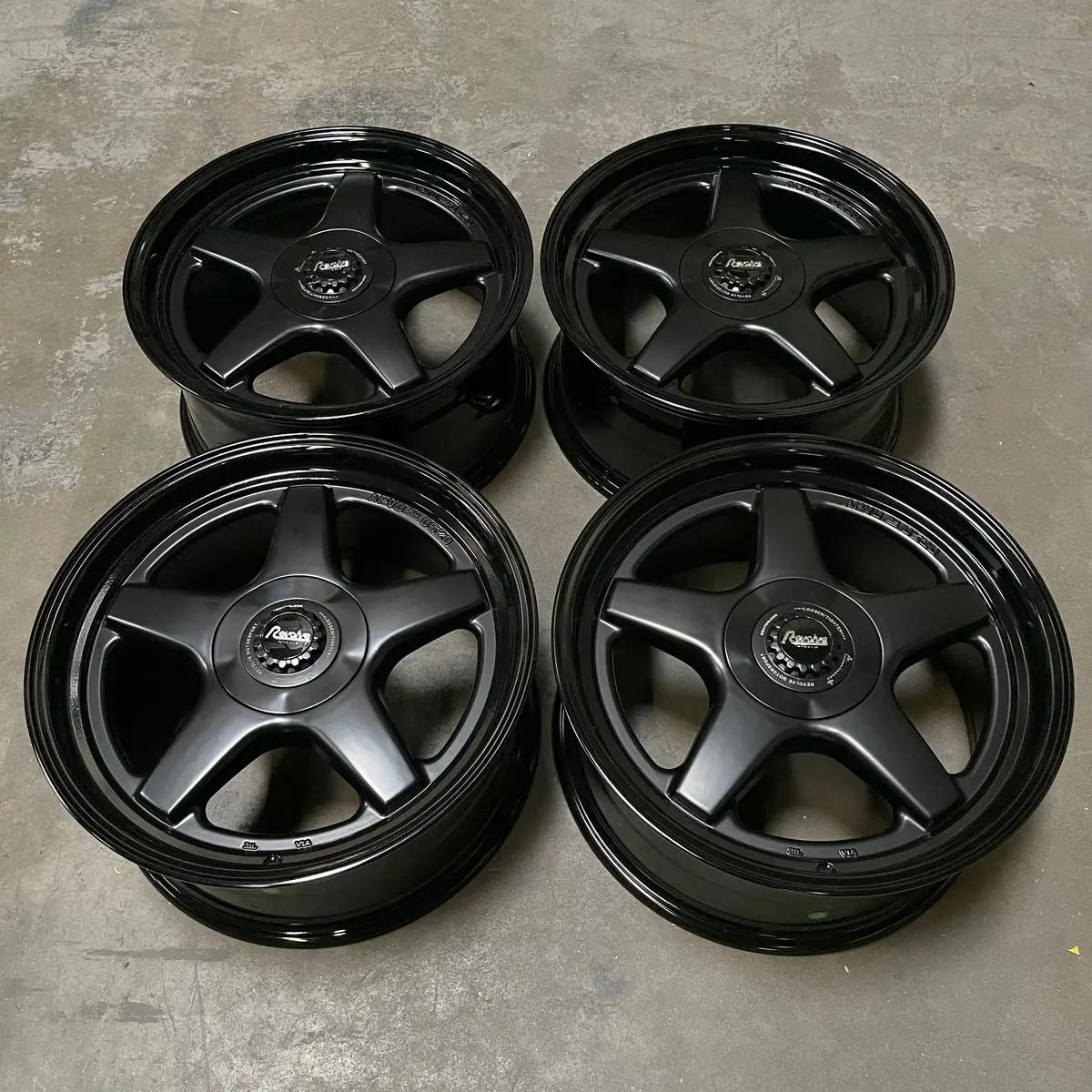 18" x 9.5J APVD Revolve Alloy Wheels – 5x114.3 Bolt Pattern