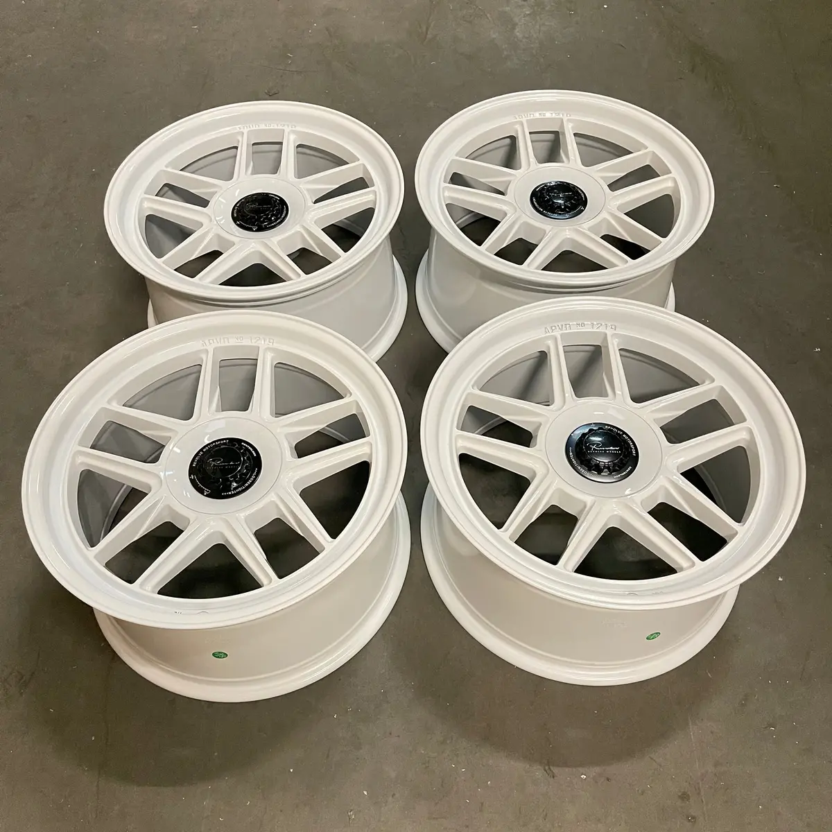 Revolve APVD 18" Alloy Wheel – 9.5J Offset ET22, Compatible with 5x100 and 5x114.3 Bolt Patterns