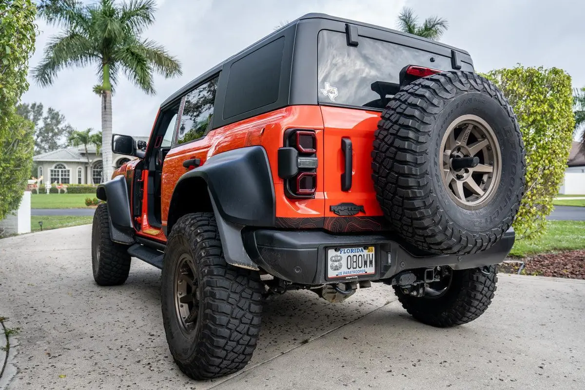 Safari Topo Lower Rear Tailgate Overlays - 2021+ Bronco 2