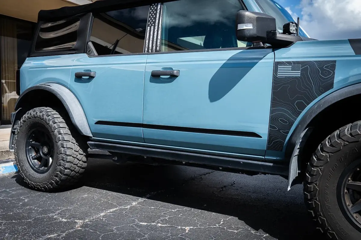 Solid Color Lower Door Spear Stripe Kit - 2021+ Bronco 4 Door 1