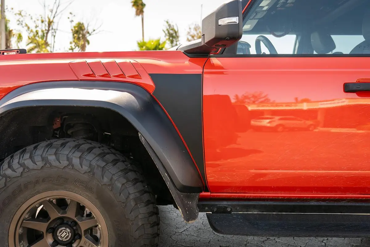 Solid Fender Overlays - 2022+ Bronco Raptor 1