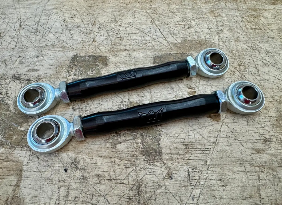 Speedlogix Shortest Rear Sway Bar End Links 2005-2023 Challenger/Charger 1