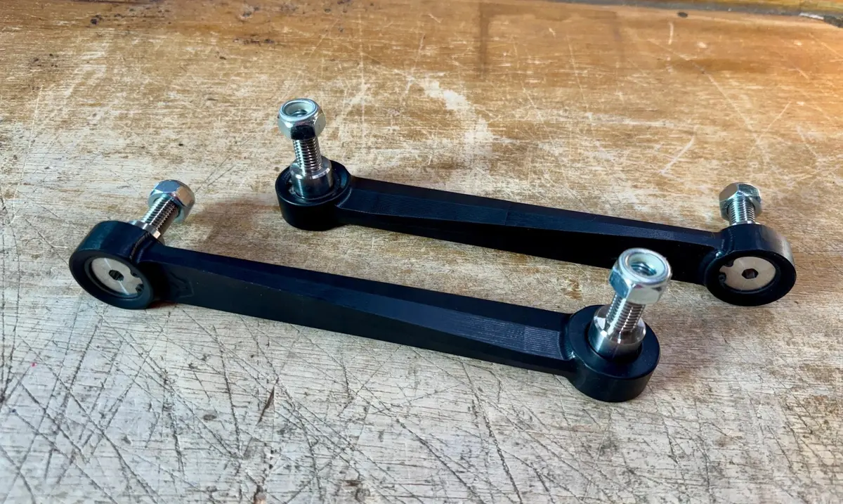 Speedlogix Solid Billet Front Sway Bar End Links 2005-2023 Challenger/Charger 1