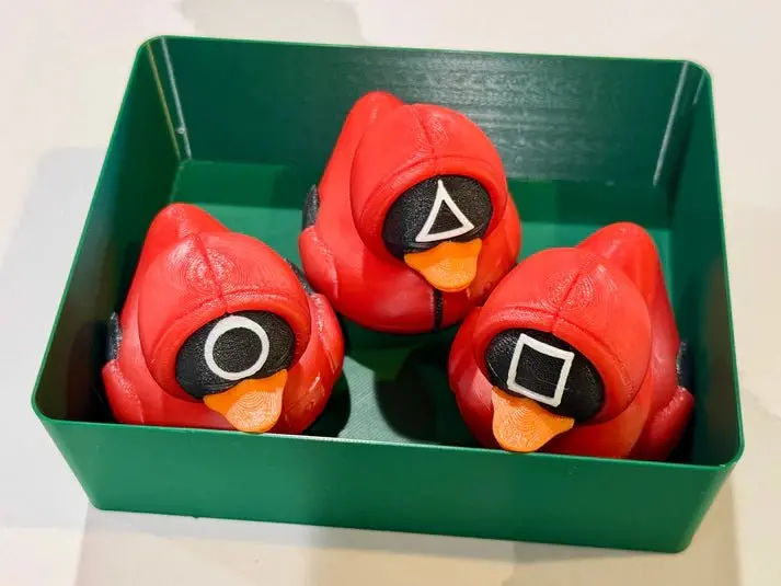 Squid Games Style Duck - 3 Versions 1
