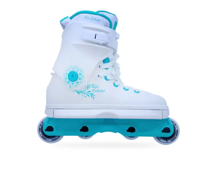 Razors Loca - Tais Colares Pro Complete Skate 1