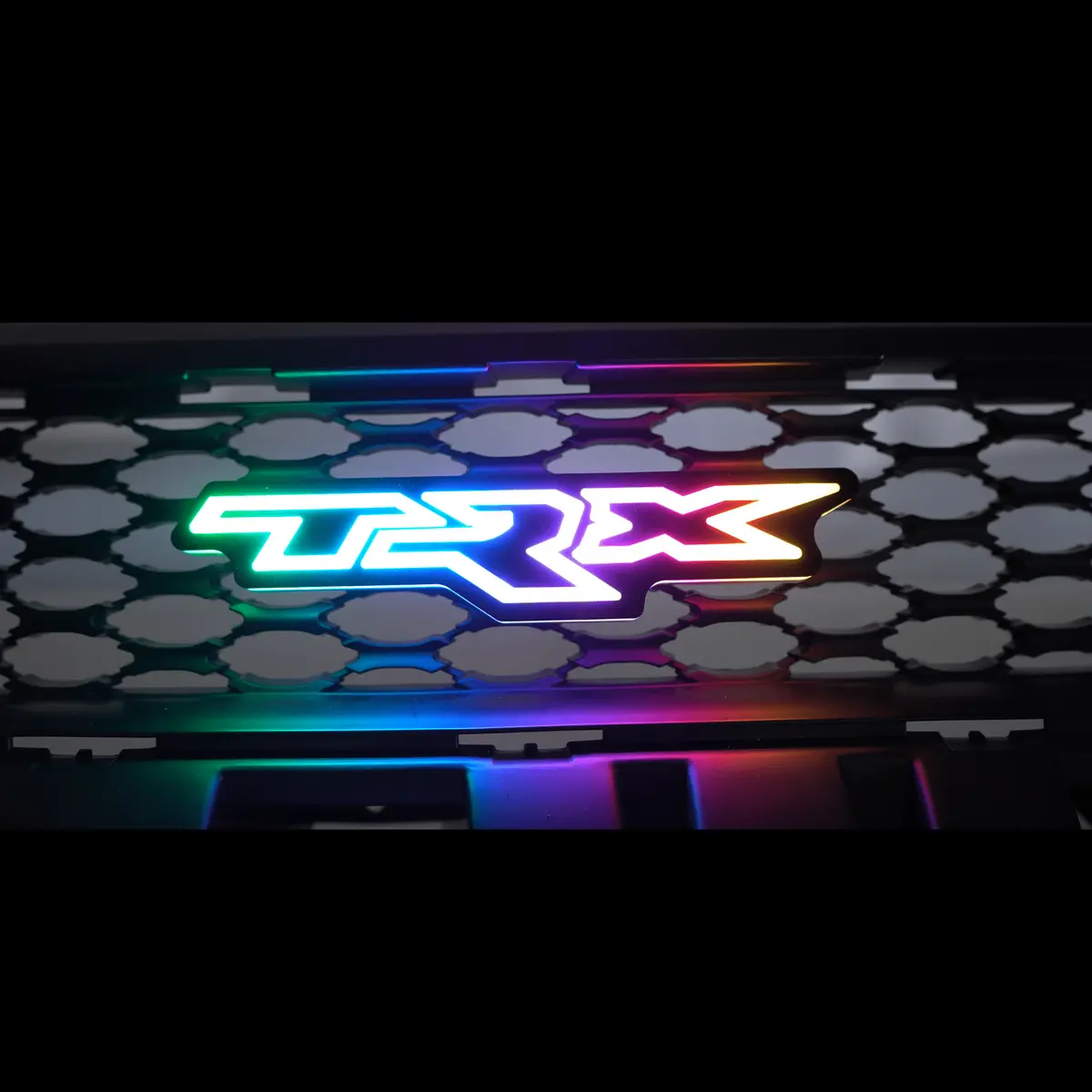 Trx Led Badge: (Multicolor Flow) 1