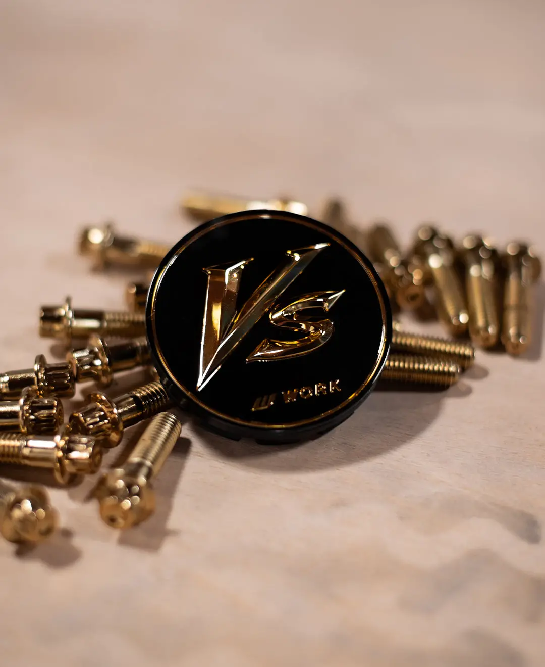 Black Work vs Center Caps – Large Base Design