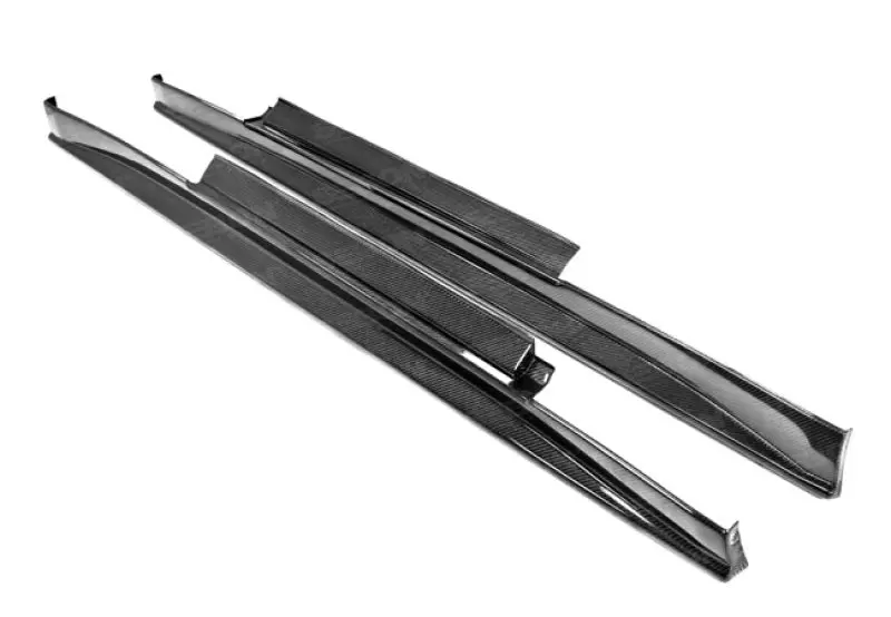 Seibon Vs-Style Carbon Fiber Side Skirts For 2011–2013 Nissan Gt-R R35 1